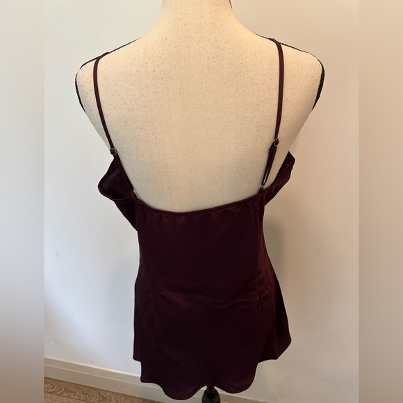 RDI Silk satin like material camisole cami SZ L burgundy  adjustable straps - Picture 2 of 5